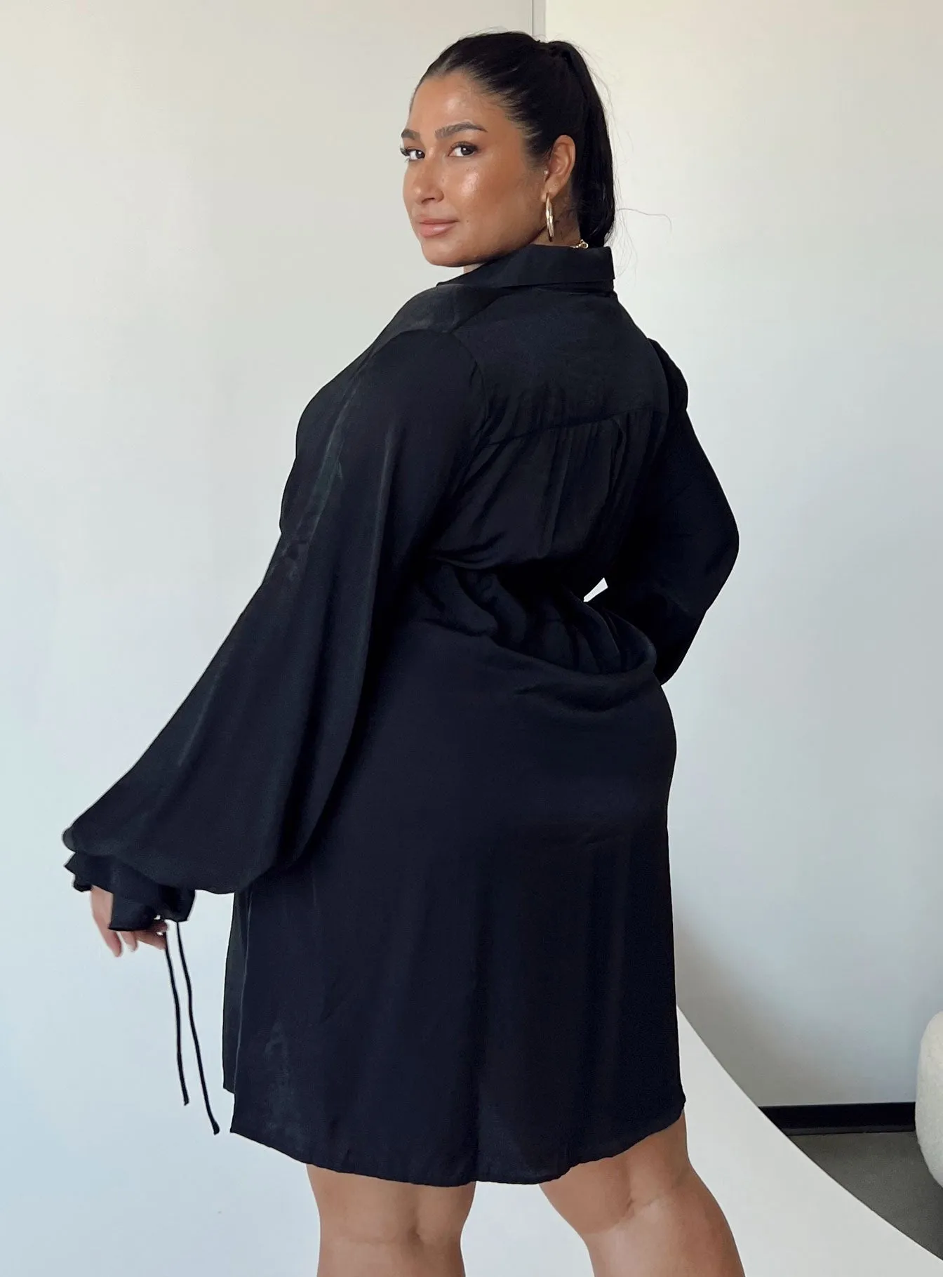 Forbidden Mini Dress Black Curve